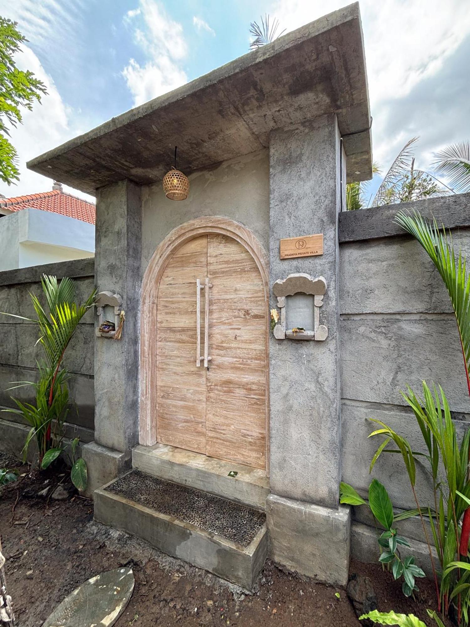 Pradnya Villa By Prasi Ubud Exterior foto