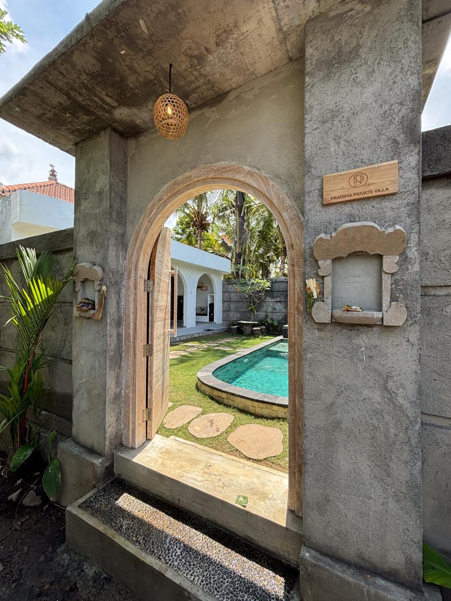 Pradnya Villa By Prasi Ubud Exterior foto